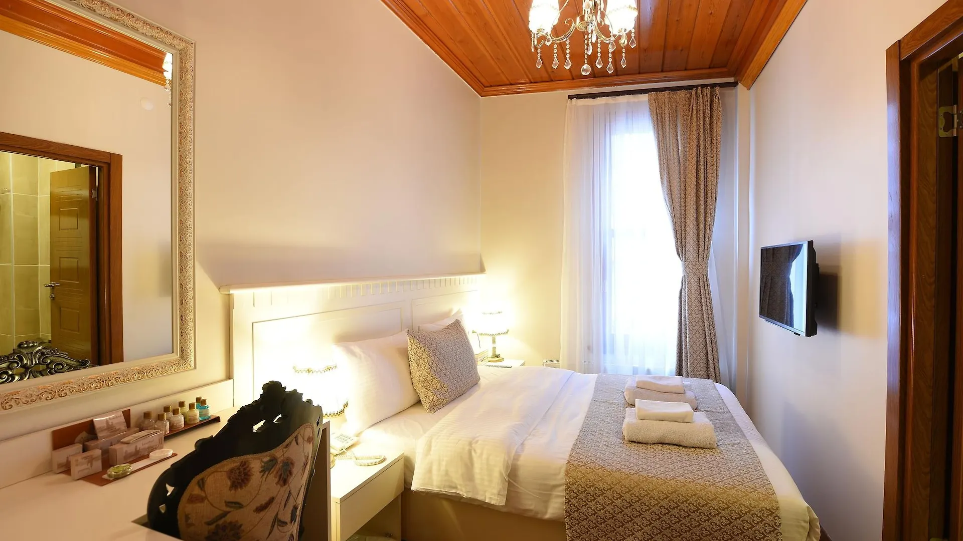 Elyka Hotel Istanbul 2*,